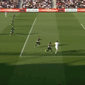 开云官网-半场：巴黎2-0昂热，李刚仁、马尤卢破门，阿什拉夫任意球造险